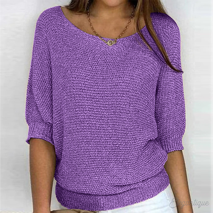 Relaxed Knit Sweater with Wide Sleeves and Round Neck