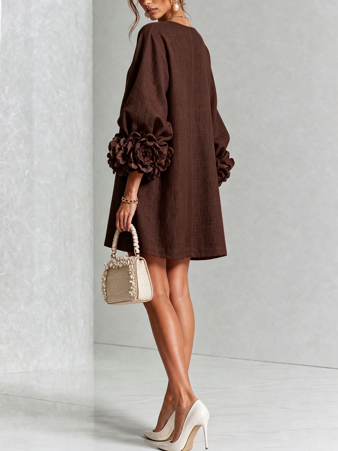 ELEGANT WOMEN'S SLEEVELESS DRESS
