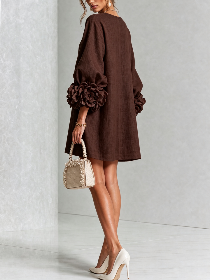 ELEGANT WOMEN'S SLEEVELESS DRESS