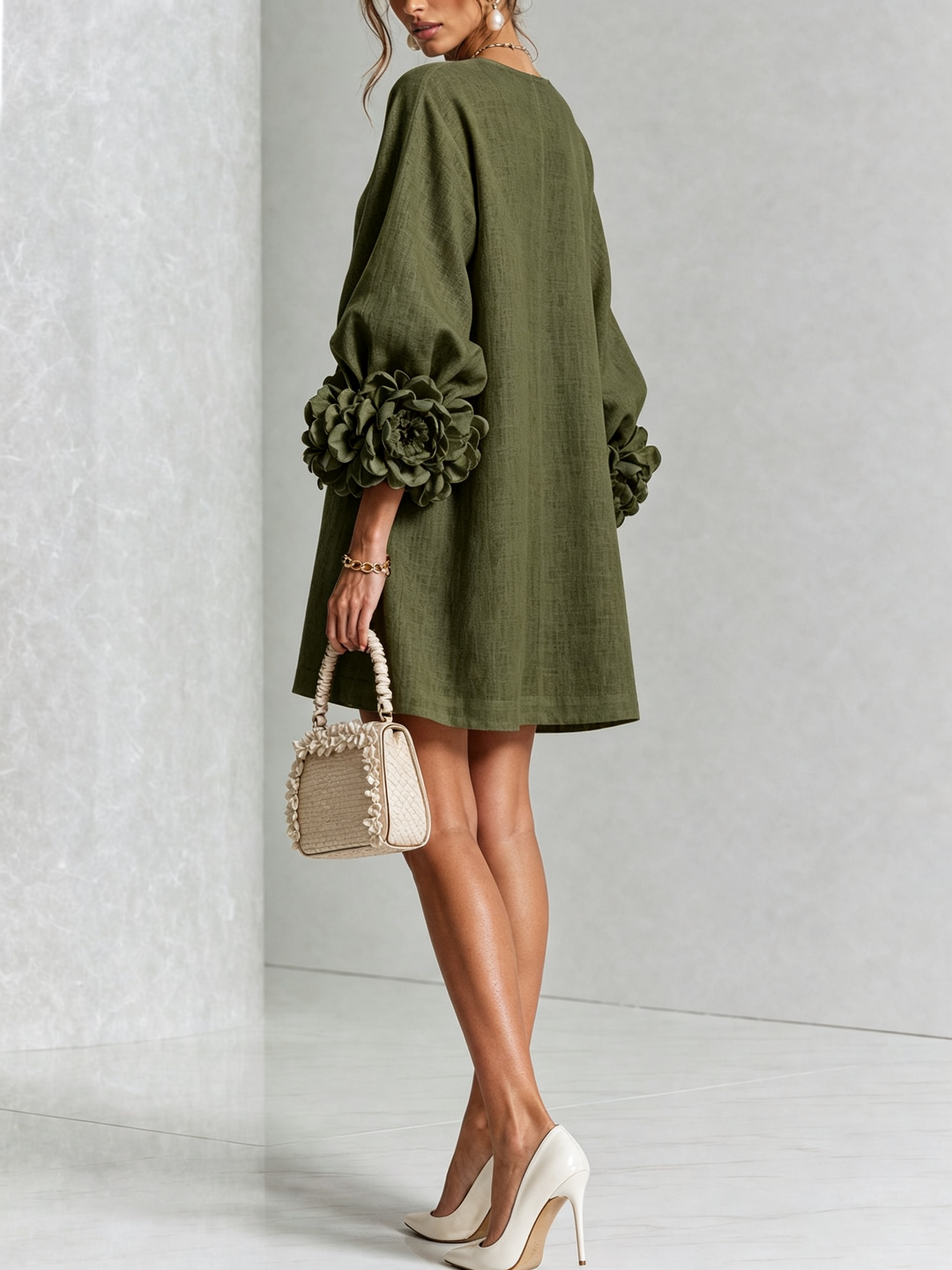 ELEGANT WOMEN'S SLEEVELESS DRESS